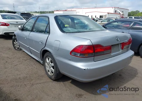 2001 Honda Accord 2.3 Ex z USA, uszkodzony, nr VIN 1HGCG56651A052433